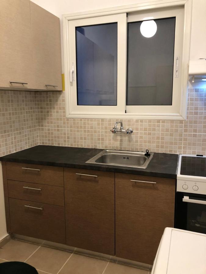 Cosy Apartment In Metaxourgeio Athens Luaran gambar