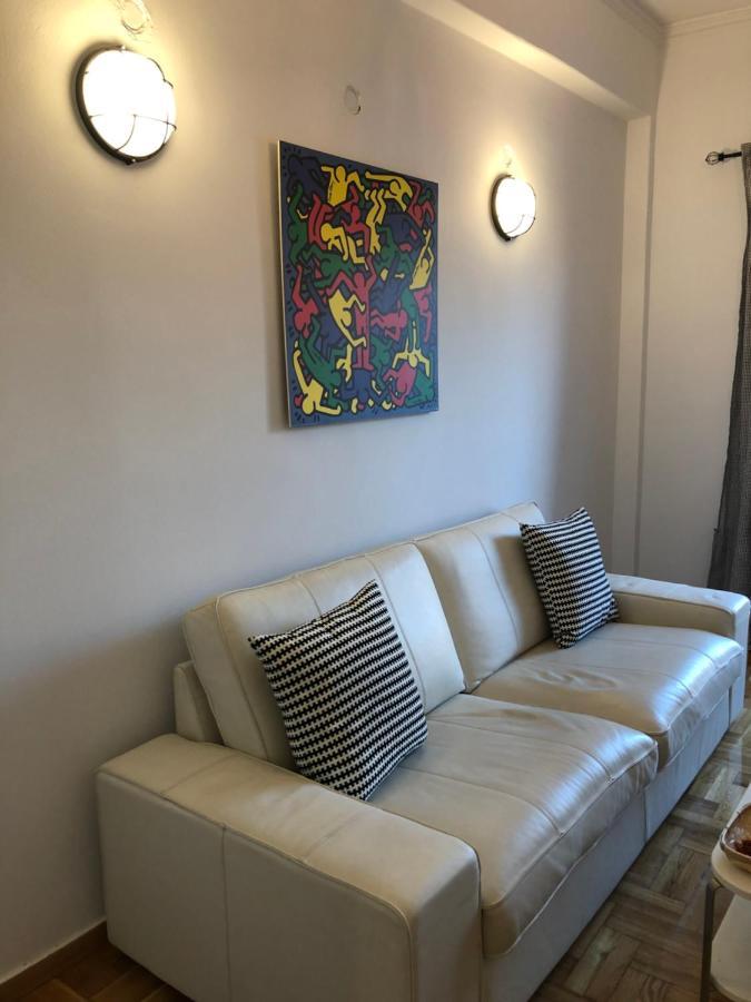 Cosy Apartment In Metaxourgeio Athens Luaran gambar