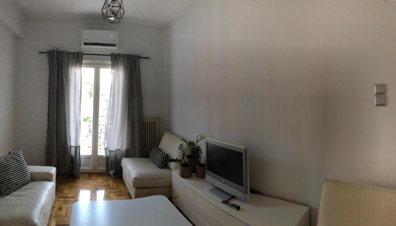 Cosy Apartment In Metaxourgeio Athens Luaran gambar